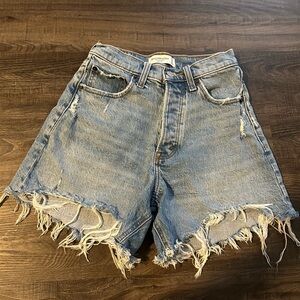 Distressed Denim Women Shorts 00 4” mom shorts
